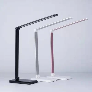 Adjutable dimmable eye-caring table lamp with USB port charging