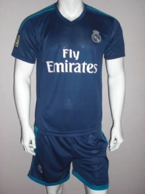 Latest Design Custom Football Uniform/Jersey/Sets