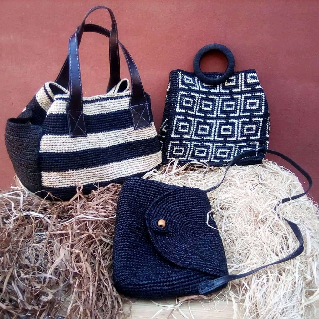 Sac à main crocheté en raphia/bast avec fermeture éclair, 27 x 23 cm | Mercerie et Tissus