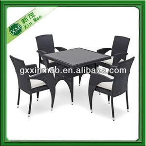 4 seaters outdoor rattan dining table set with glass top