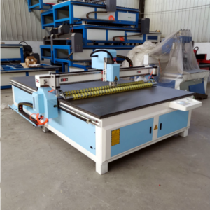 Buy Automatic Cnc Rotary Knife Cutting Machine Cutting The Materials ...