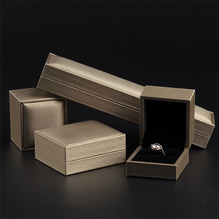 Custom Luxury Pu Jewellery Box PU Flannelette necklace packaging