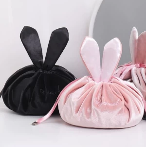Custom Recycled 1 Piece Flat Round Eyelashes Velvet Lazy Drawstring Make Up Cosmetics Bag with Two Rabbit Ears