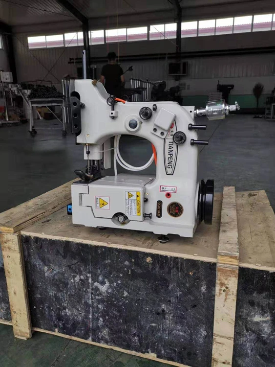 edging operation  high speed overlock industrial sewing machine