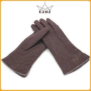 Fashion Women Cashmere Brown Cheap Touch Screen Wool Gloves with a Cute Flower on the Back