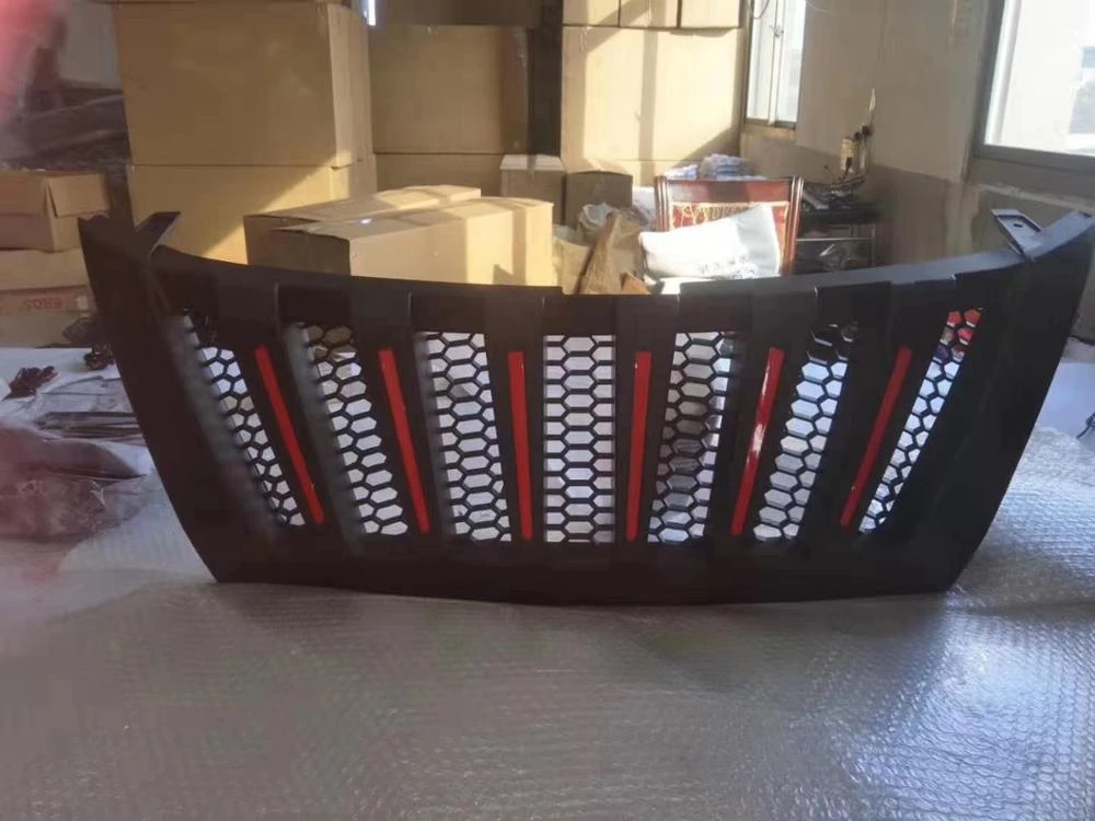 High Quality Car Accessories Black Grilles With LED Car ABS Red Front Grill For Fortuner 2016-2019