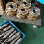 high quality of bronze worm gear and hardened 20Cr shaft for gear box and electrical motor