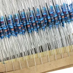 HOT 600pcs/Set 30 Kinds 1/4W Resistance 1% Metal Film Resistor Pack Assorted Kit 1K 10K 100K 220ohm 1M Resistors