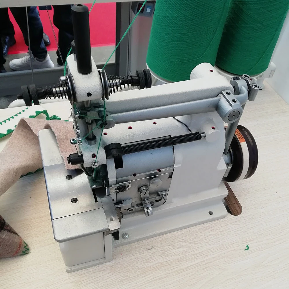 Industrial Shell Stitch Overlock Sewing Machine