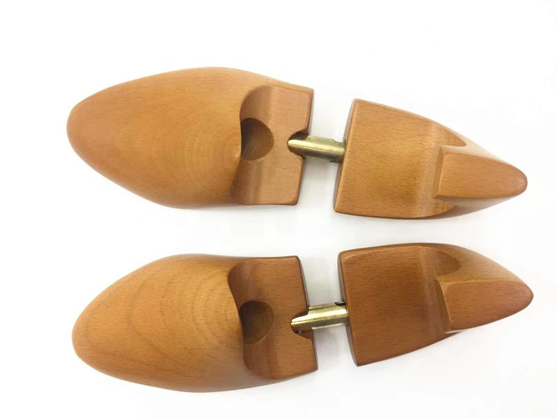 Inspring painted beech wood shoe tree wholesale