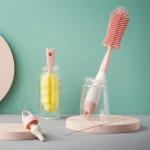 KUB 2020 NEW DESIGN feeding bottle brush 360 degree silicone and sponge baby bottle brush