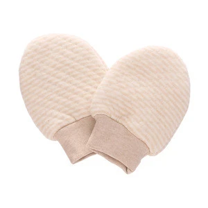 new arrival mitten organic colored cotton fabric pure color lovely dog pattern baby washing glove for newborn kid in winter