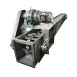 Non Consumables Scraper Conveyor Can be Inserted in Machine Beds Available at Low Price from India
