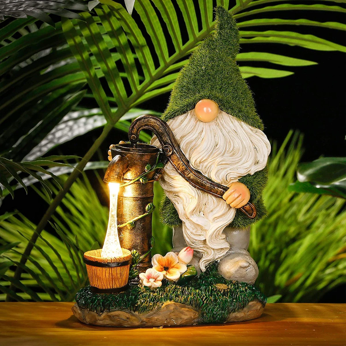 Outdoor Garden Flocked resin Gnome Statue Solar Funny Gnome Statues with Solar LED Lights