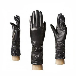 Polishing Black Long Line Leather Gloves With Two Rows Round Rivets On cuff