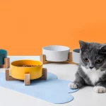 Wholesale hot cat food and dog water multicoloured ceramic rounded pet bowl with bamboo frame