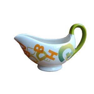 Wholesale manufacture Decal Home Restaurant Hotel Table Use Ceramic Stoneware Gravy Boat with color handle