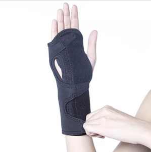 Wholesale Neoprene Wrist Support Wrist Brace Carpal Tunnel Relief Fits Both Left &amp; Right Hand