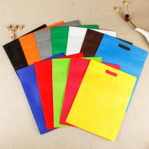 Wholesales PP Non Woven Bags Custom Printing Die Cut Handle Polypropylene Shopping Bags Made in Vietnam