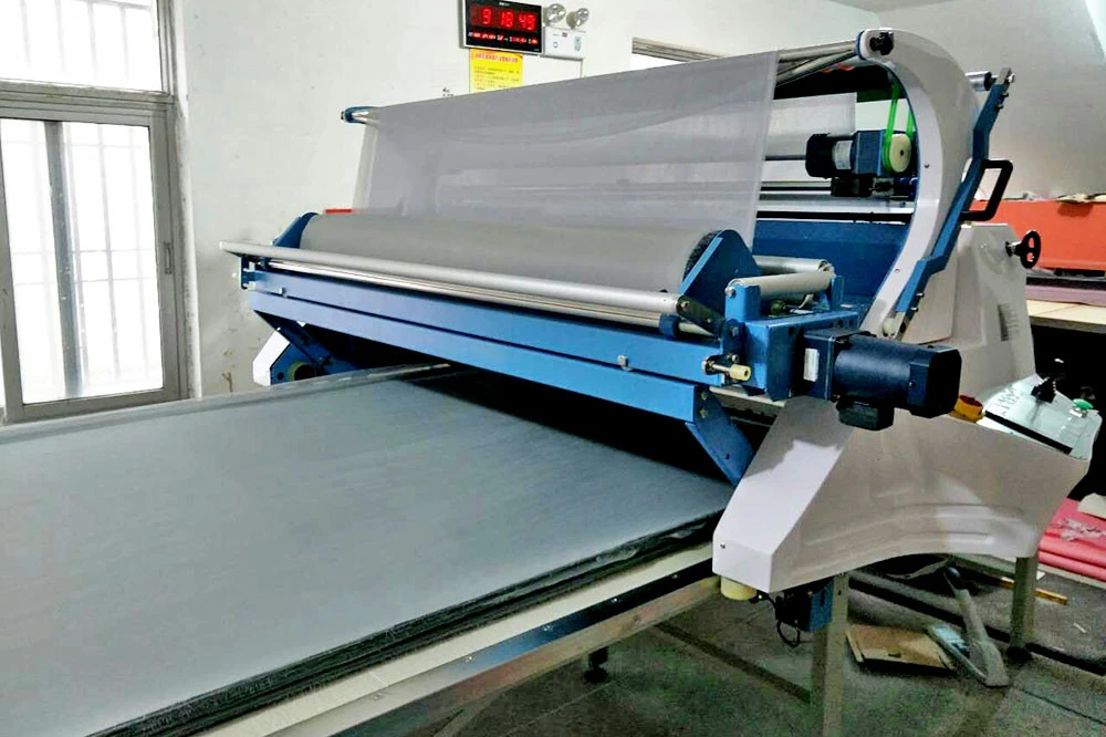 Automatic Fabric Spreading Cutter Textile Cutting Machine