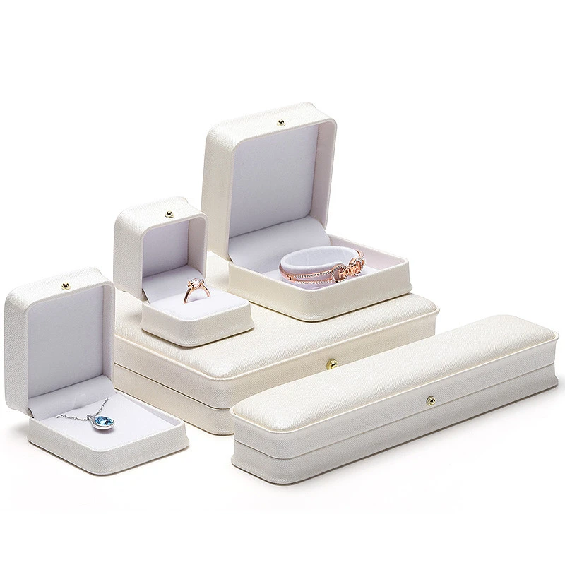 DIGU Wholesale Custom Luxury Leather fashion beige jewelry storage boxes ring pendant pearl necklace jewelry gift box