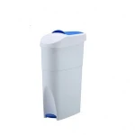 Durable large capacity skip bin loader