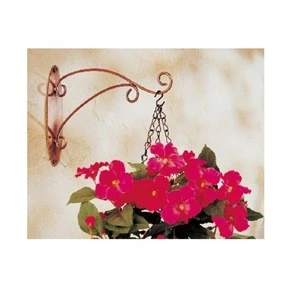 home and garden decor metal plant hanger planter with bracket wrought iron crafts metal plant Hanging Basket