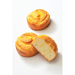 Soft Sweet Moisture Custer Roll-In Flavoured Pastry Cake Food Maker