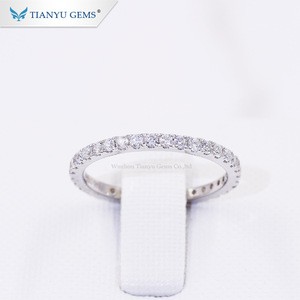 Tianyu customized 14k/18k white gold ring 1.5mm small moissanite  shared prong setting engagement matching band for lady