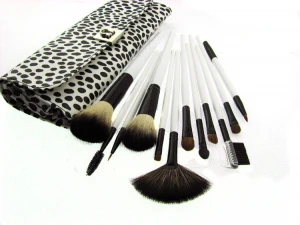 White Wooden Handle Cosmetic Makeup Brush Set with Special Pattern Pouch