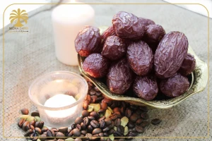 Fresh & premium Medjool dates in different sizes from small to super jumbo