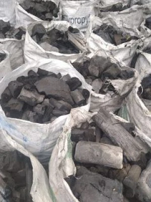 BBQ hardwood charcoal briquettes / lump