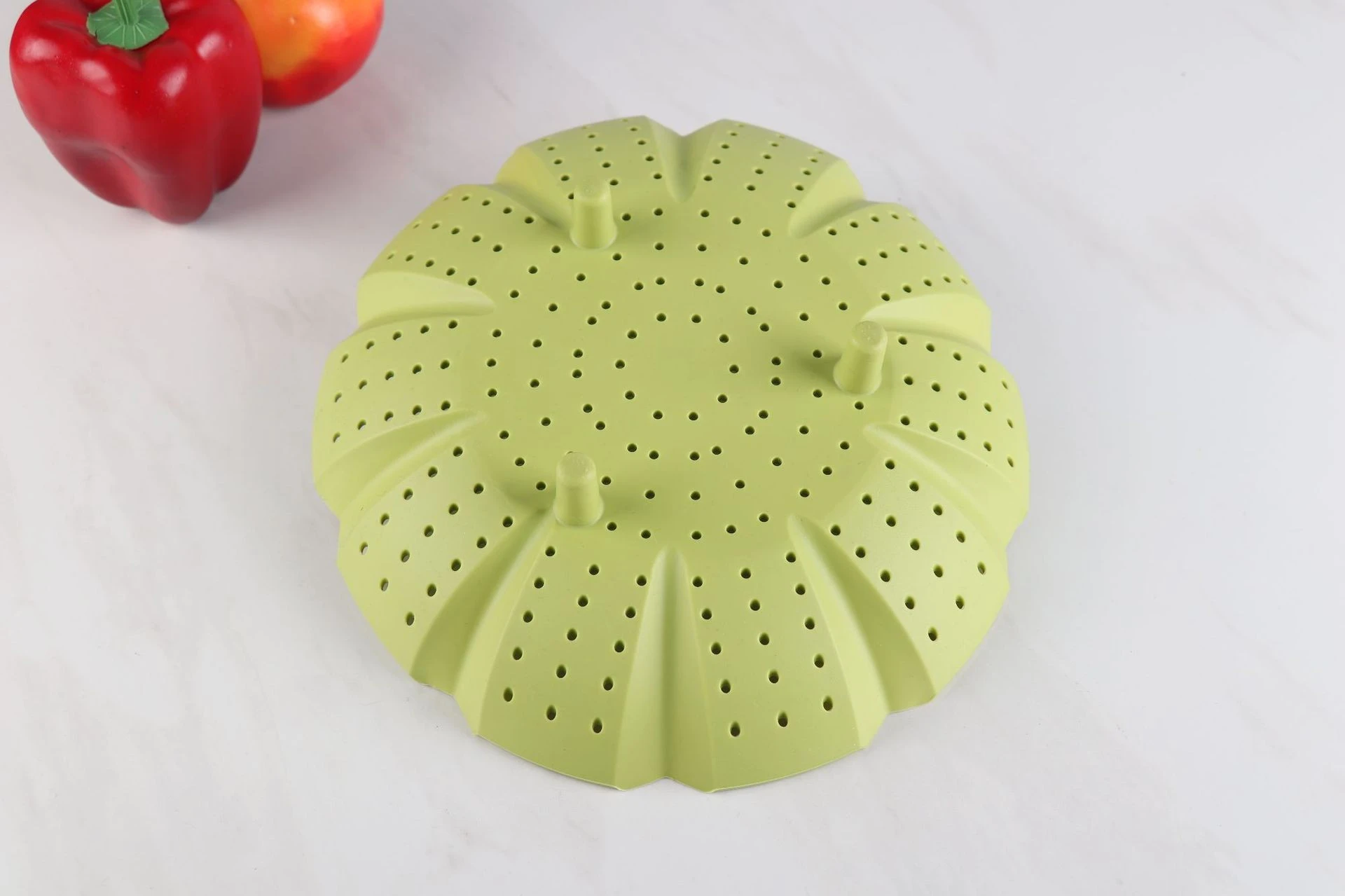 2021 sells high quality custom silicone steamer vegetables fruit silicone drainage basket kitchen tools