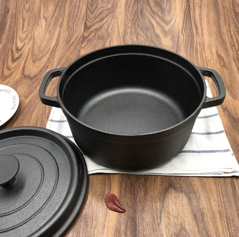 Amazon Hot Sale Cast iron soup pot black casserole vegetable oil coating  saucepan cooking pot with lid
