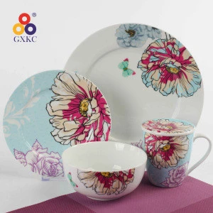 bakeware ceramic set with big flower pattern