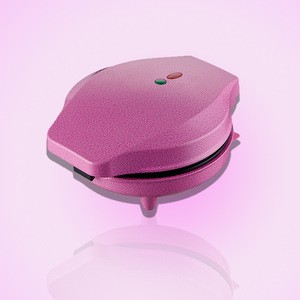 High quality waffle pancake maker with a variety of optional colors