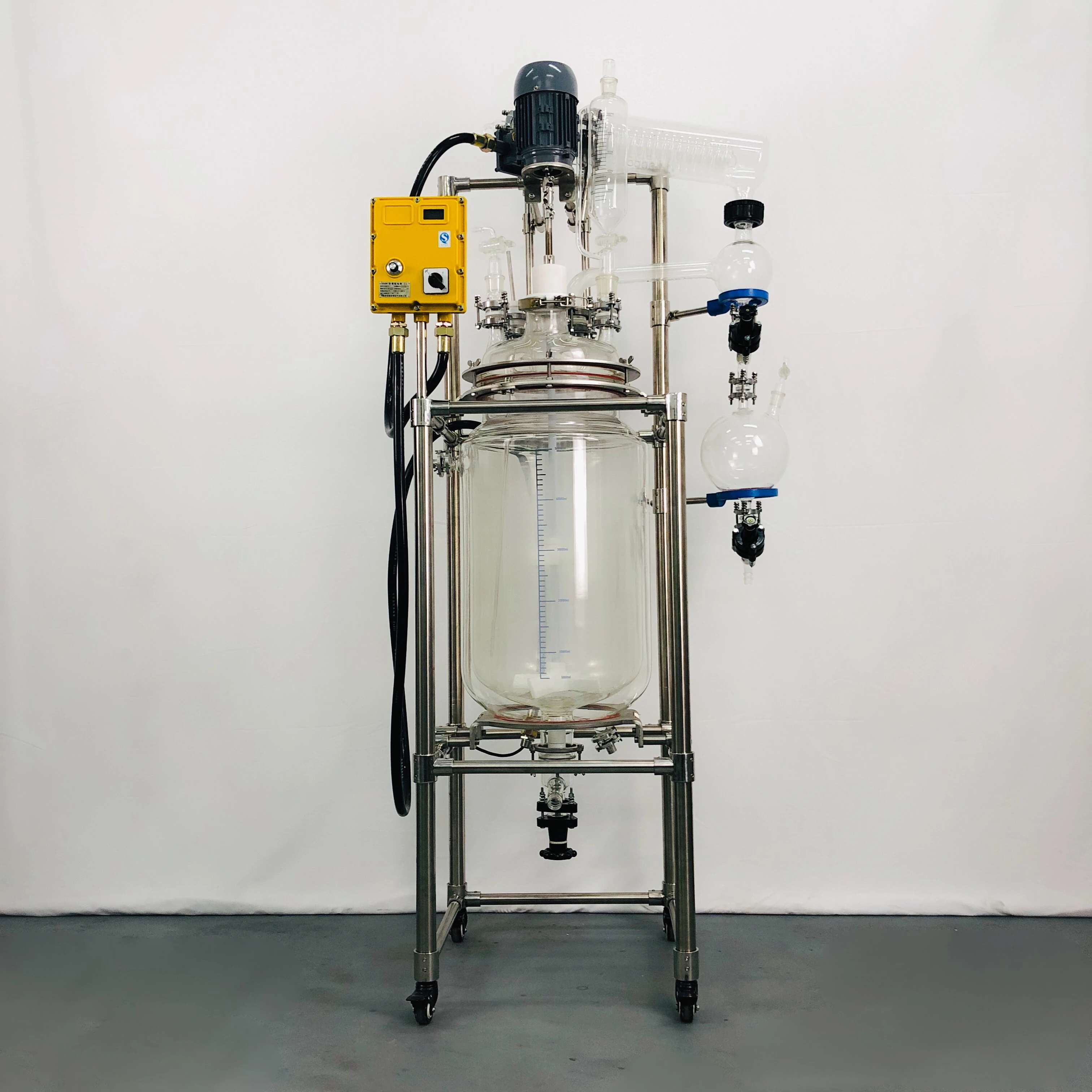 Manufacturer Direct Selling High quality and Explosion-Proof Chemical Equipment 50L Jacketed Glass Reactor