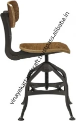 Rustic Modern Farmhouse Steel Metal Wood Adjustable Dining Chair Antique Industrial Wood Seat Style Iron Restaurant Metal Chair