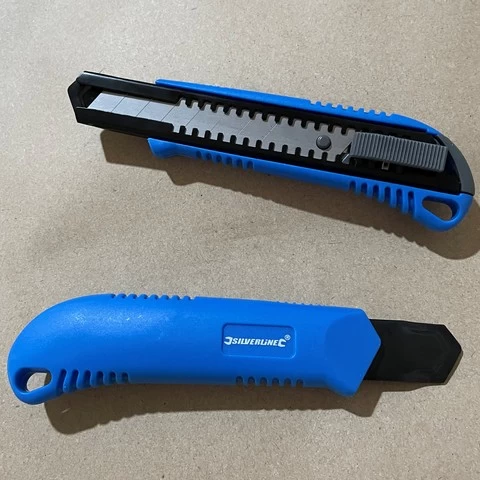 Switch knife black blade cutting cutter