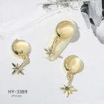 Top Selling Shinny Various Shapes Of Nail Accessories With Rhinestones And Pearls Nail Art Decoration Nails Stickers & Decals