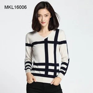Wholesale China cashmere blend V neck women checked sweater