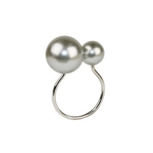 Wholesale Elegant Pearl Napkin Rings in Ivory &amp; Gold Napkin Holder or Ring For Restaurant