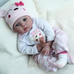 24Inch Girl Realistic Reborn Baby Doll,Lifelike Doll with silicone Age3+Gift set