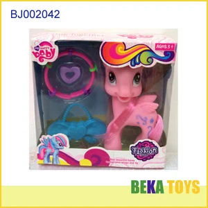 2014 hot sell small plastic toys lovely pink horse pony