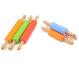 2018 hot selling mini wooden handle silicone rolling pin