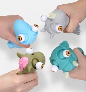 Eco-friendly Stress Relief Toys Antistress Squeeze Eye Pop Out PVC Animal Toys BSCI Five Star