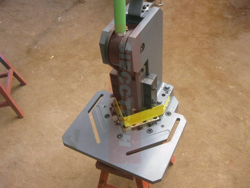 Buy Hand Corner Notching Machine /manual Angle Notcher Hn-3 Hn-4 from ...