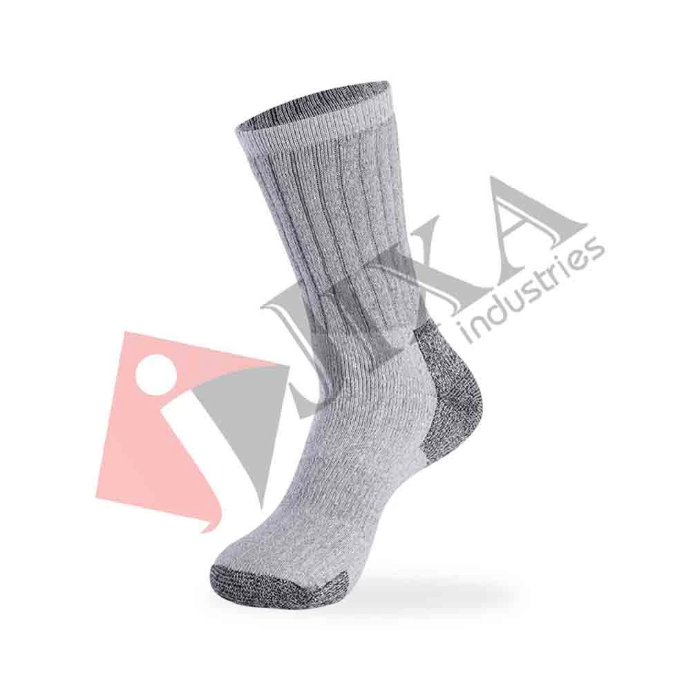 High Quality Long Thick Compression Socks Sports Equipments Basket Ball Running Socks For Sale