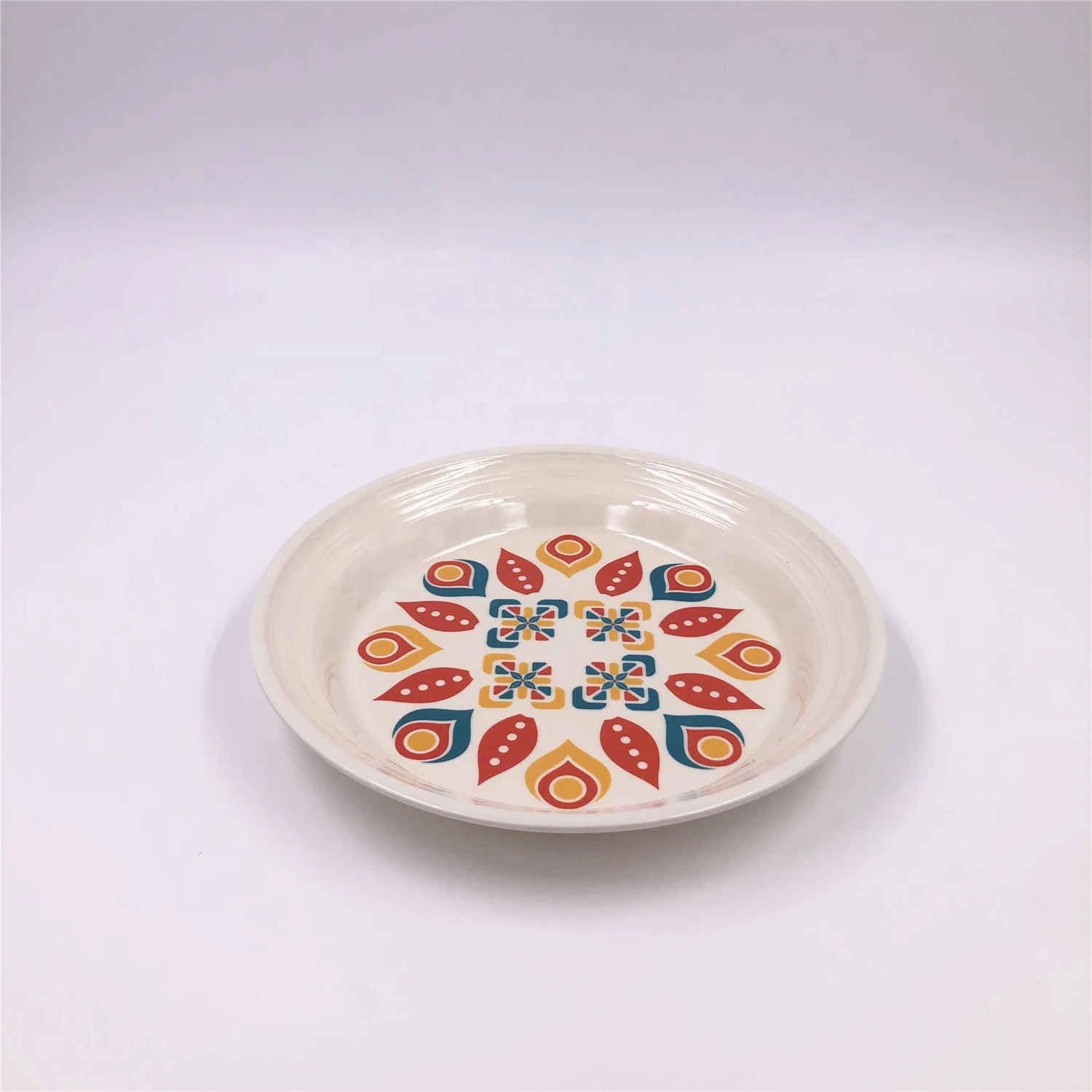 Hot selling beige color melamine round deep plates with fashion design