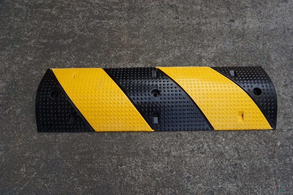 Road Safety Rubber Speed Ramp Speed Bumps LH-GUARD